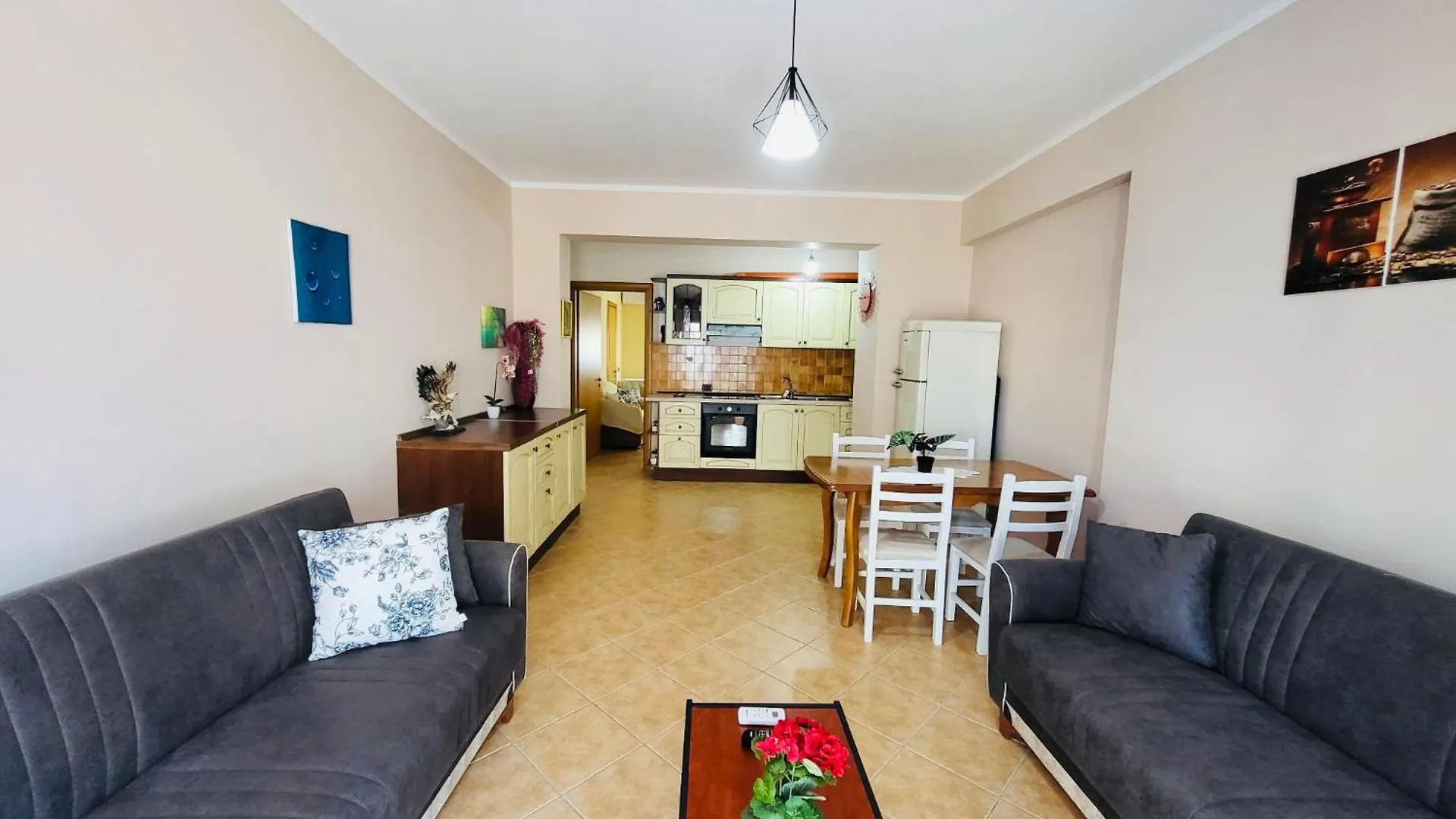 Apartment X4 Lungomare Avlonya