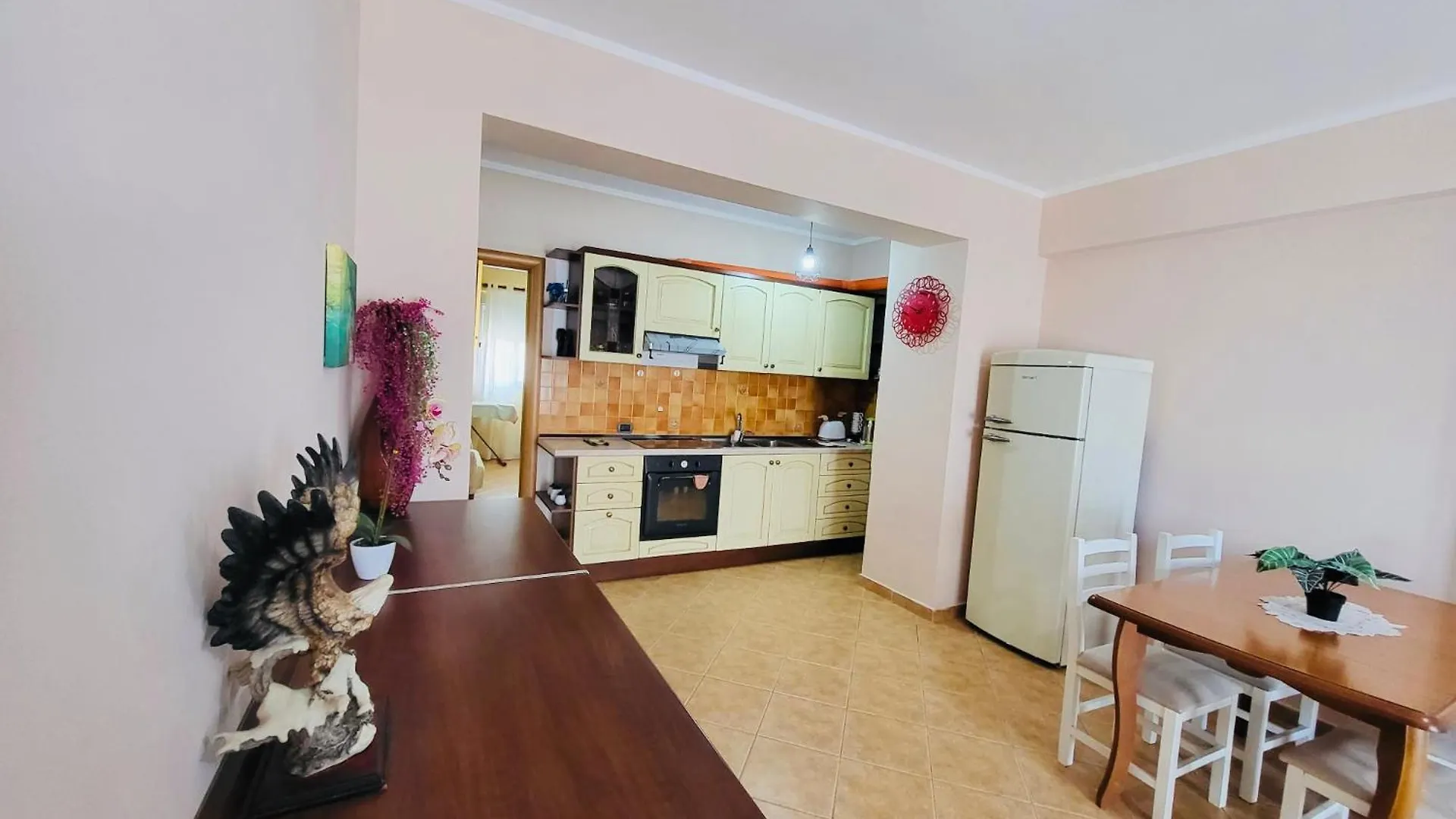 Apartment X4 Lungomare Avlonya 0*,  Arnavutluk