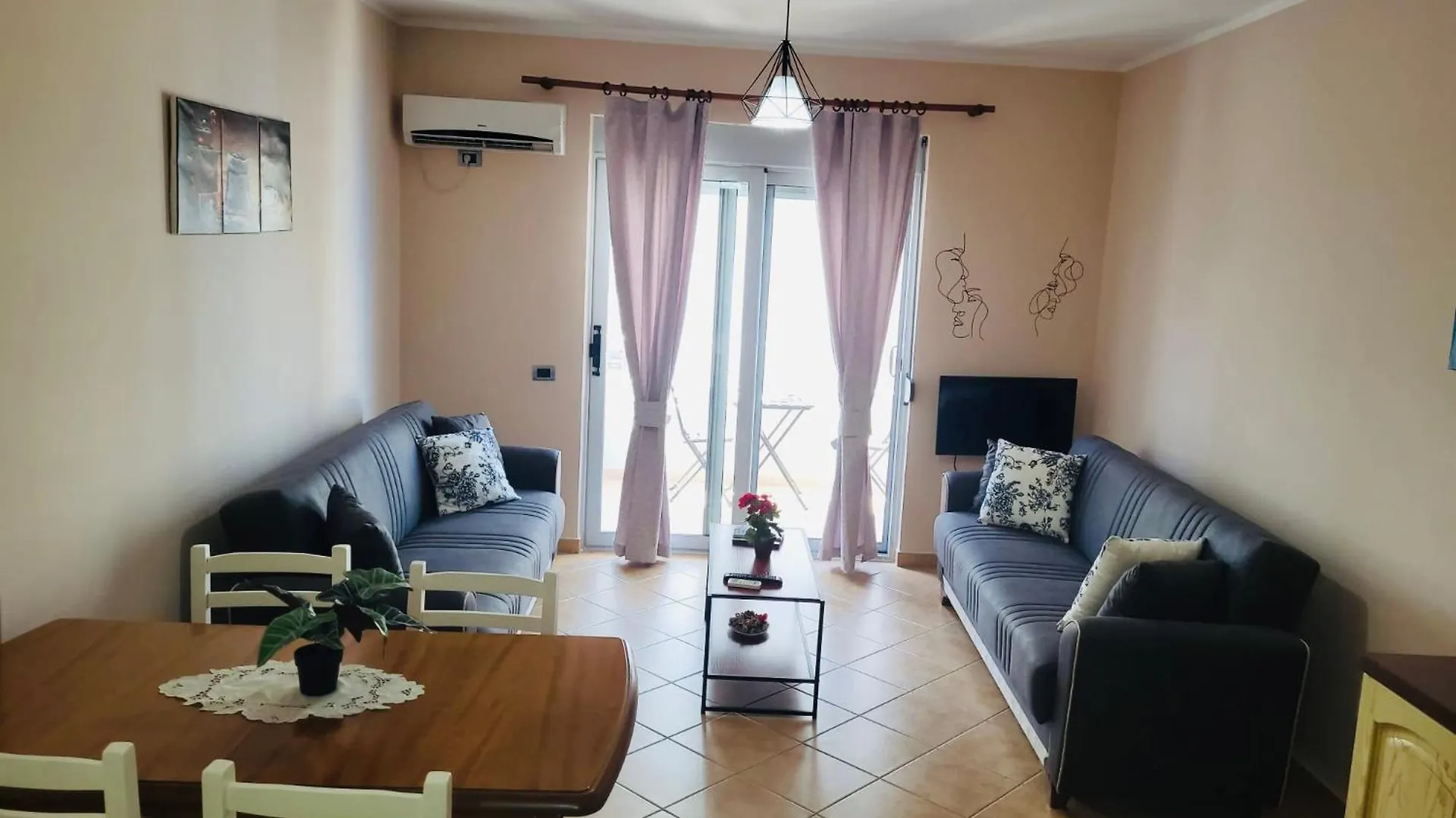 Apartment X4 Lungomare Avlonya Arnavutluk