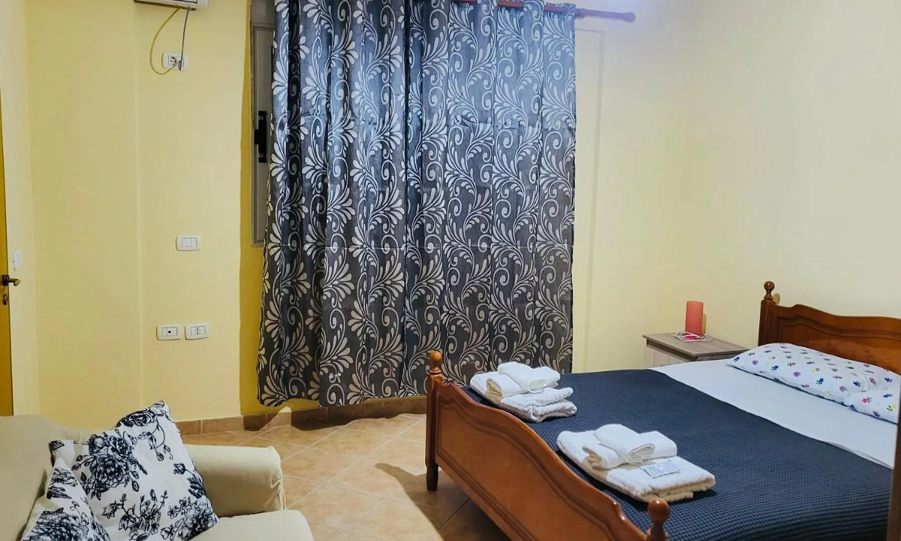 Apartment X4 Lungomare Avlonya
